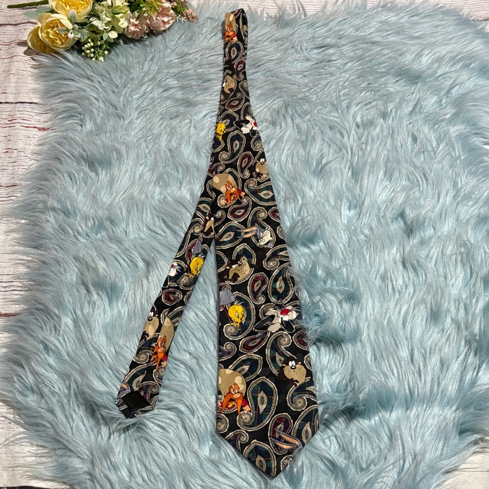 Vintage 90s Looney Tunes Mania Silk Character Paisley Tie
